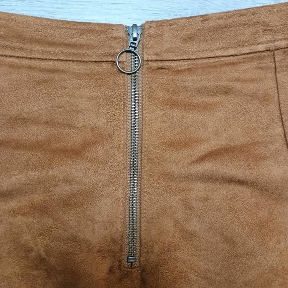 Old Navy Zip Mini Skirt Double Pockets Tan Faux Suede 90s Y2K Women's Size 2 - Picture 3 of 6
